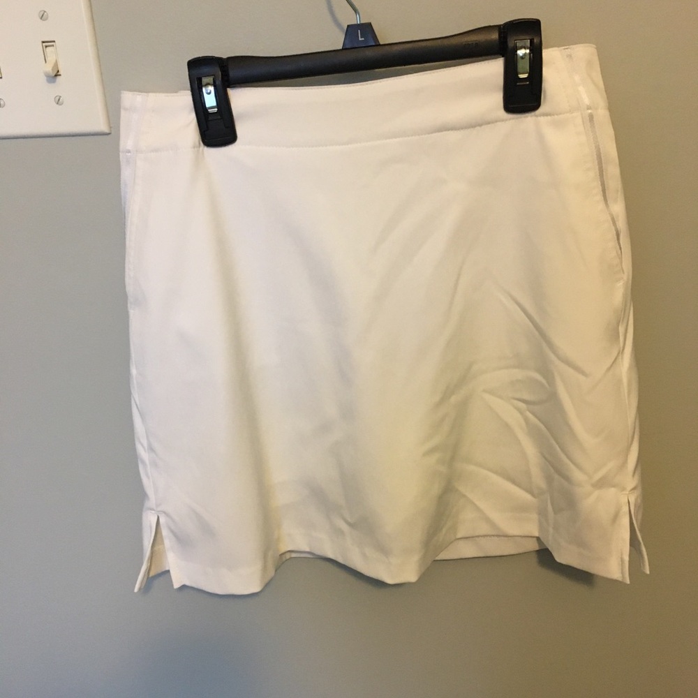 Lady Hagen white golf skort